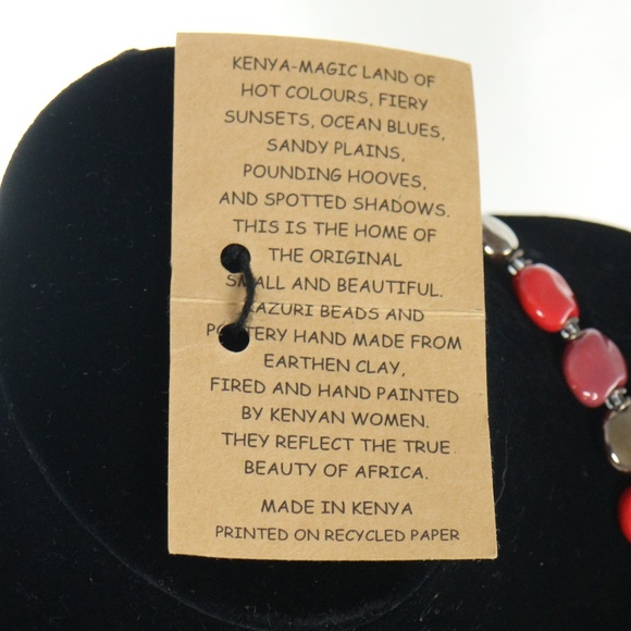 KAZURI Shale 'Dutch' 18 inch Hand-Made Necklace - Picture 5 of 5